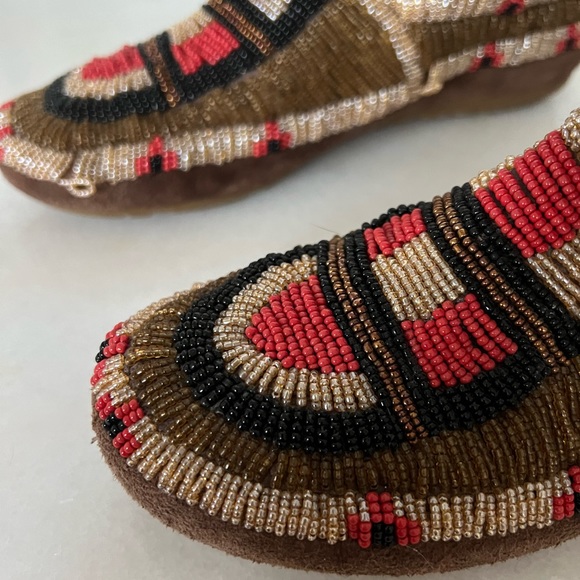 Beaded moccasins from House of Harlow 1960 - Picture 2 of 6